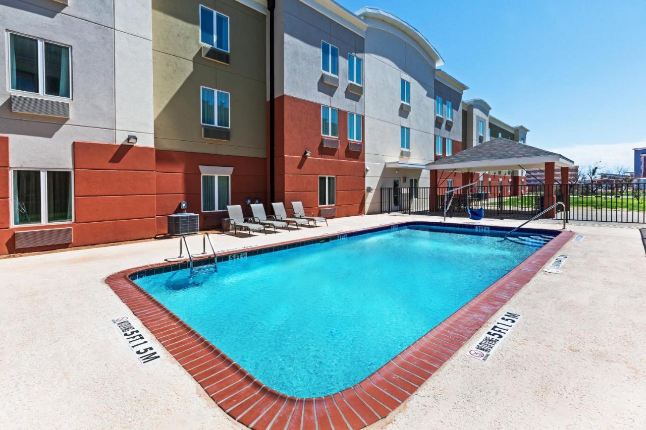 Candlewood Suites San Angelo By Ihg Exterior photo